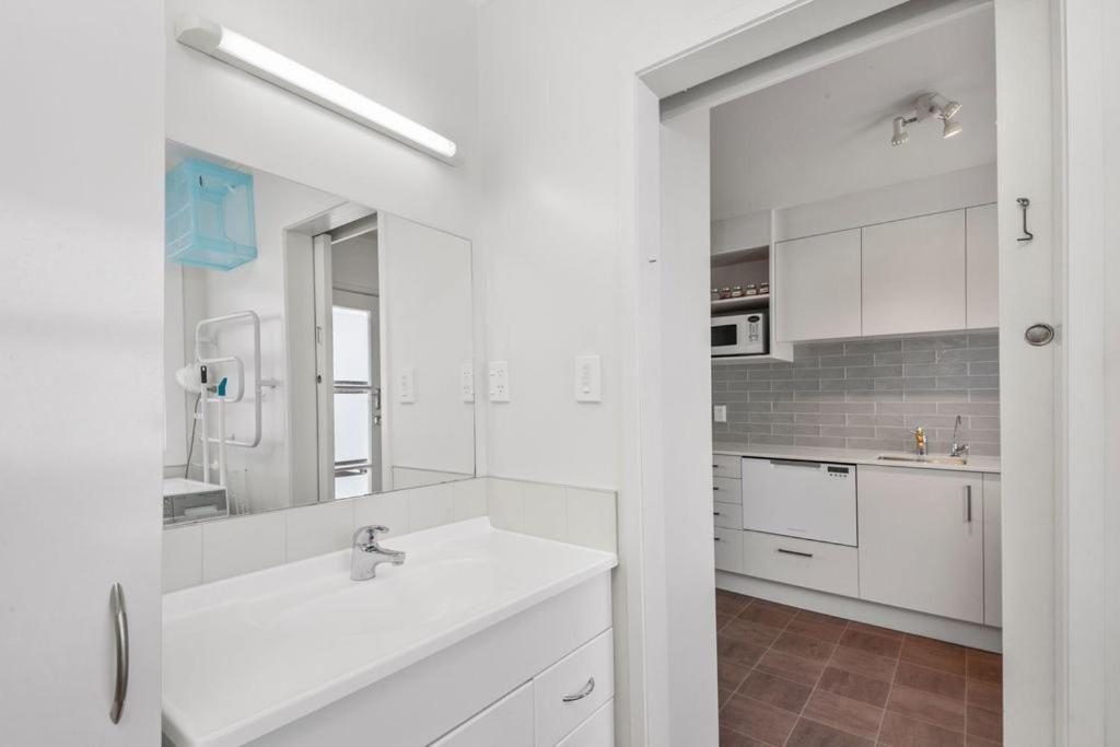 Central Stay - Taupo Flat Екстер'єр фото